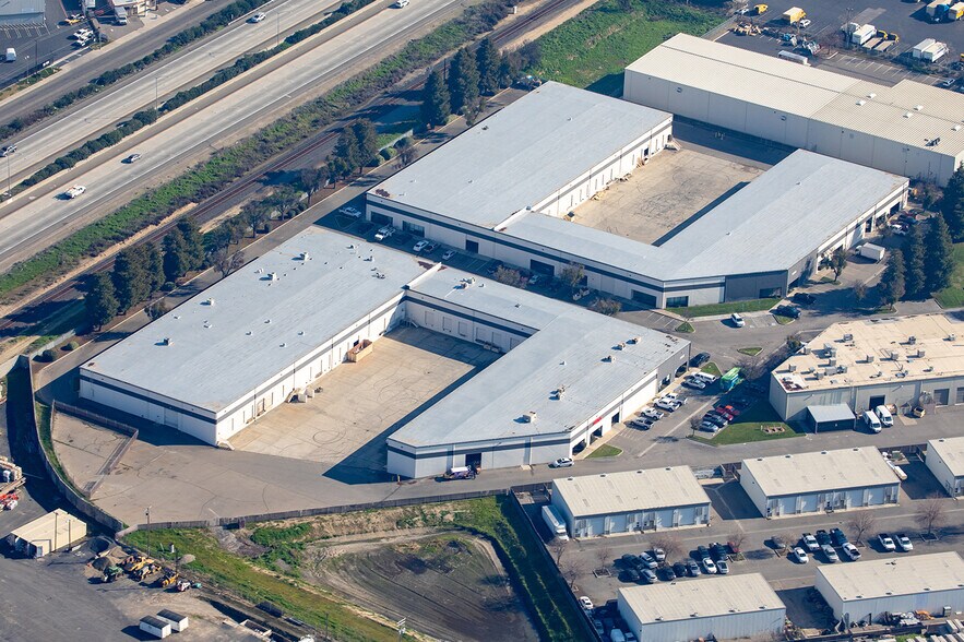 More Photos Of , Ceres Industrial For Sale