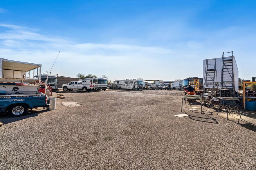 More Photos Of 7659 W Hatcher Rd, Peoria Warehouse For Sale
