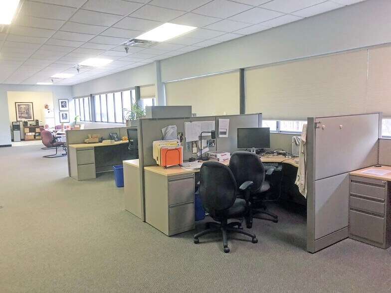 More Photos Of 436 Amherst St, Nashua Medical For Lease