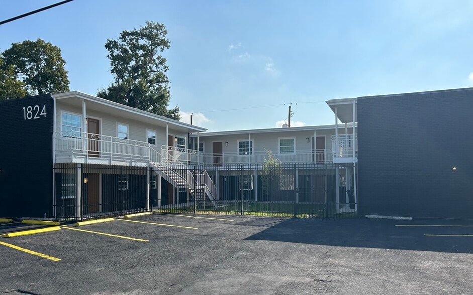 More Photos Of 1824 Thonig Rd, Houston Apartments For Sale