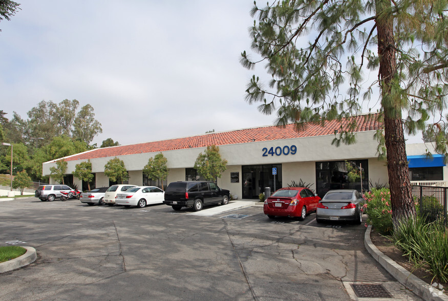 Primary Photo Of 24009 Ventura Blvd, Calabasas Office For Lease