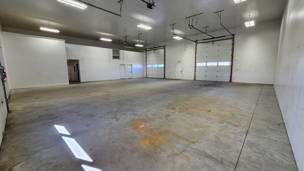 More Photos Of 3946 Professional Way, Idaho Falls Warehouse For Lease