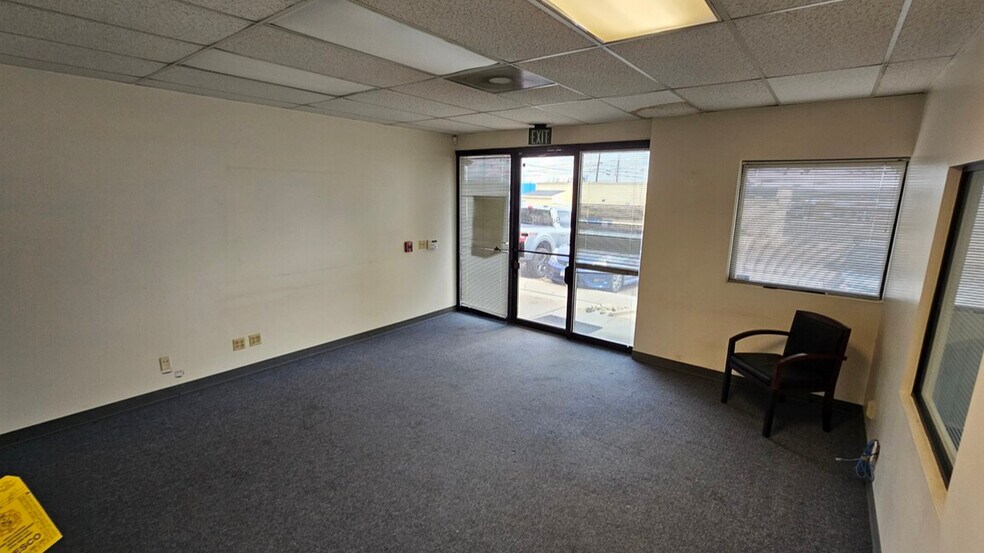 More Photos Of 4301 S Federal Blvd, Englewood Light Distribution For Lease