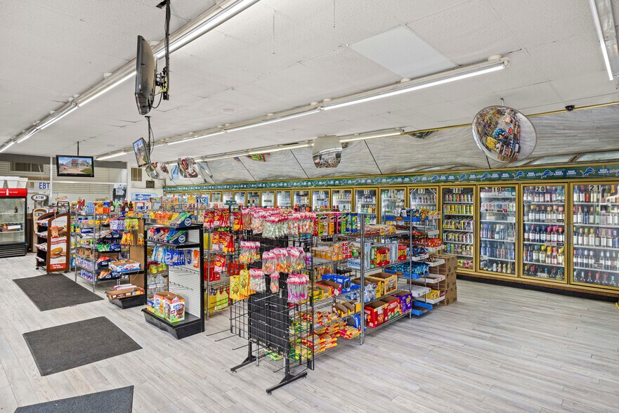 More Photos Of 10644 Morang Dr, Detroit Storefront For Sale