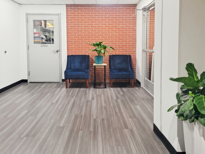 More Photos Of 350 Terry St, Longmont Coworking Space