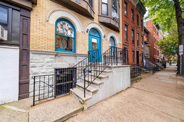 More Photos Of 168 COLES St, Jersey City Office Residential For Sale