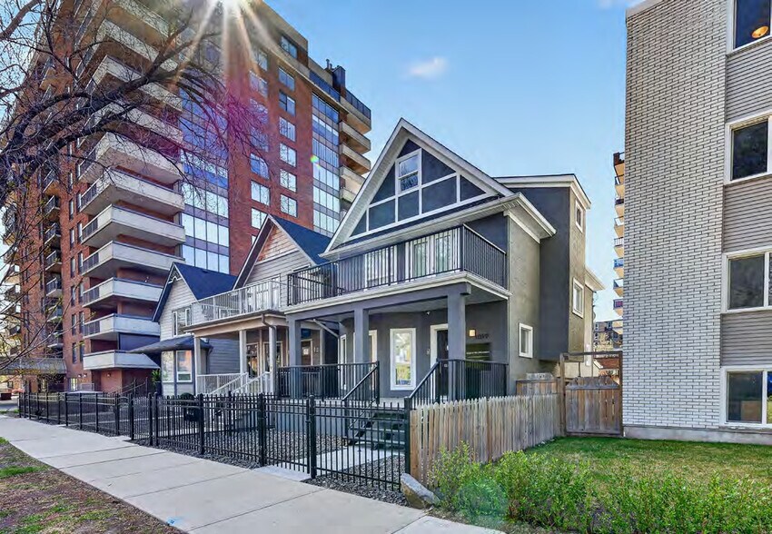 More Photos Of 1019 13th Ave SW, Calgary Office For Sale