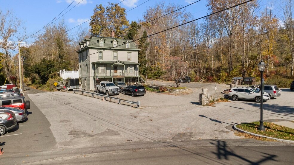 More Photos Of One Tuck's Rd, Brookfield Multifamily For Sale