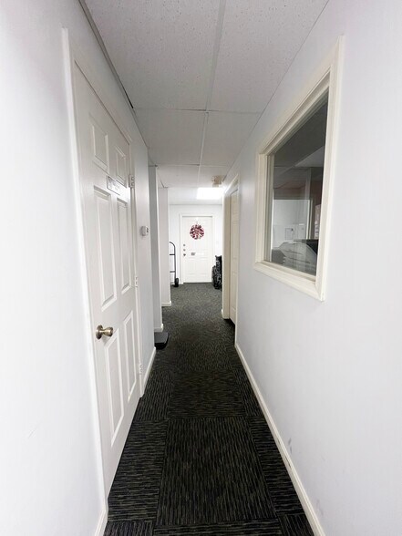 More Photos Of 9692-9706 Marlboro Pike, Upper Marlboro Office For Sale