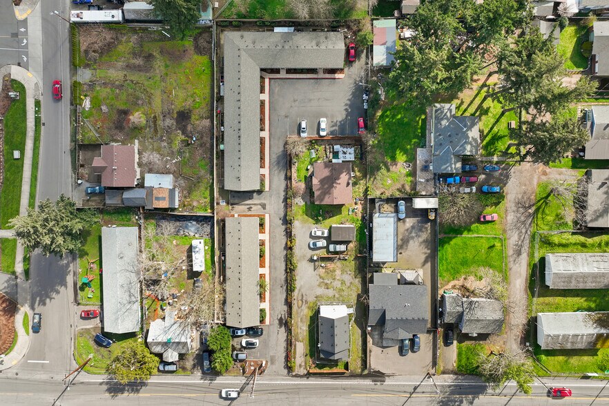 More Photos Of 7926 SE Johnson Creek Blvd, Portland Apartments For Sale