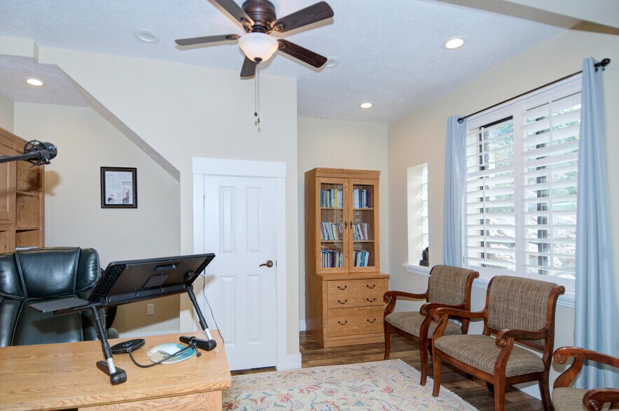 More Photos Of 485 S 100 E, Bountiful Office Residential For Sale