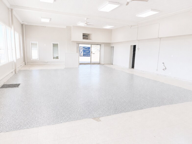 More Photos Of 622 W 1st St, Julesburg Auto Dealership For Sale