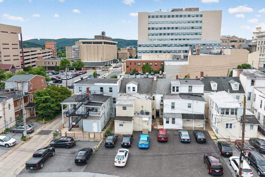 More Photos Of 449-451 W Linden St, Allentown Office For Sale