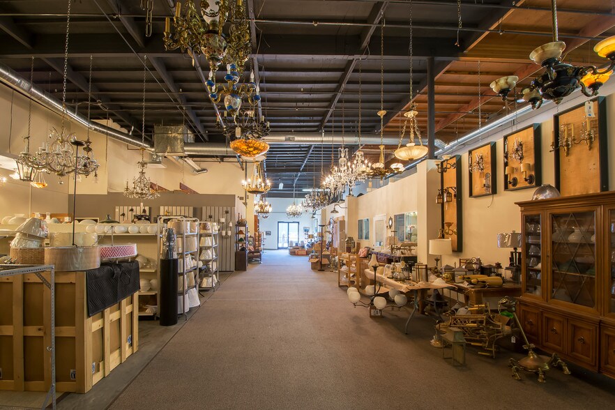 More Photos Of 654 Irwin St, San Rafael Service For Lease