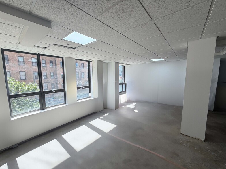 More Photos Of 1590 E 19th St, Brooklyn Apartments For Lease