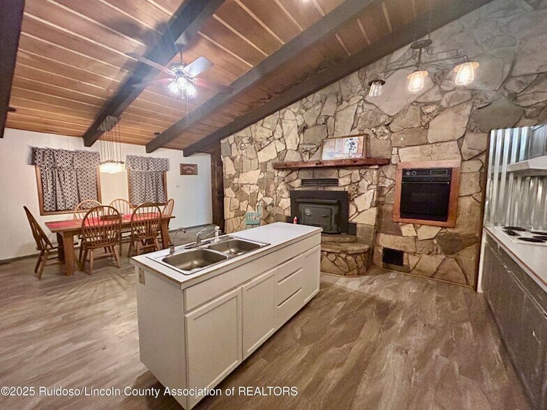 More Photos Of 616 Sudderth Dr, Ruidoso General Retail For Sale
