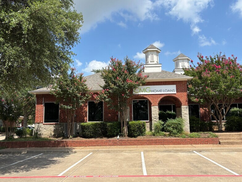 More Photos Of 3200 Long Prairie Rd, Flower Mound Office Residential For Lease
