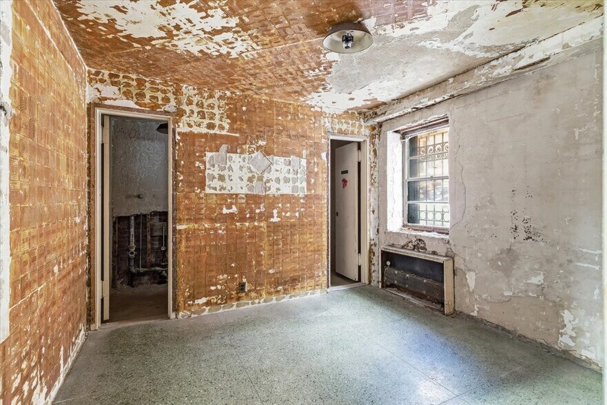 More Photos Of 200 W 139th St, New York Apartments For Sale