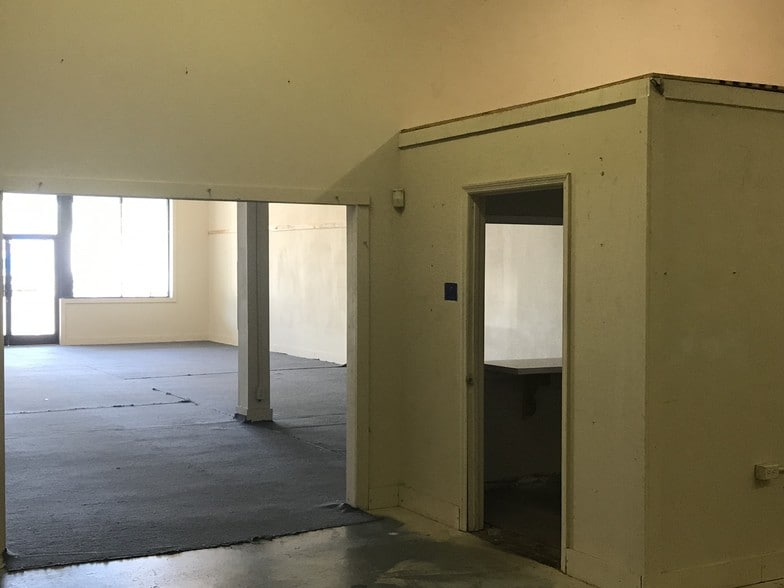 More Photos Of 2111 Saint Andrew St, Tarboro Unknown For Lease