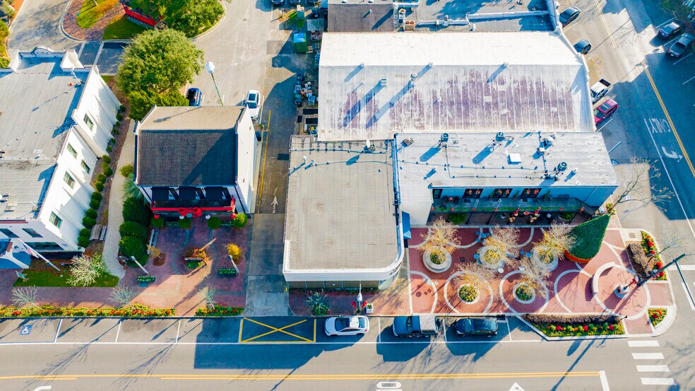 More Photos Of 12 Section St N, Fairhope Storefront For Lease