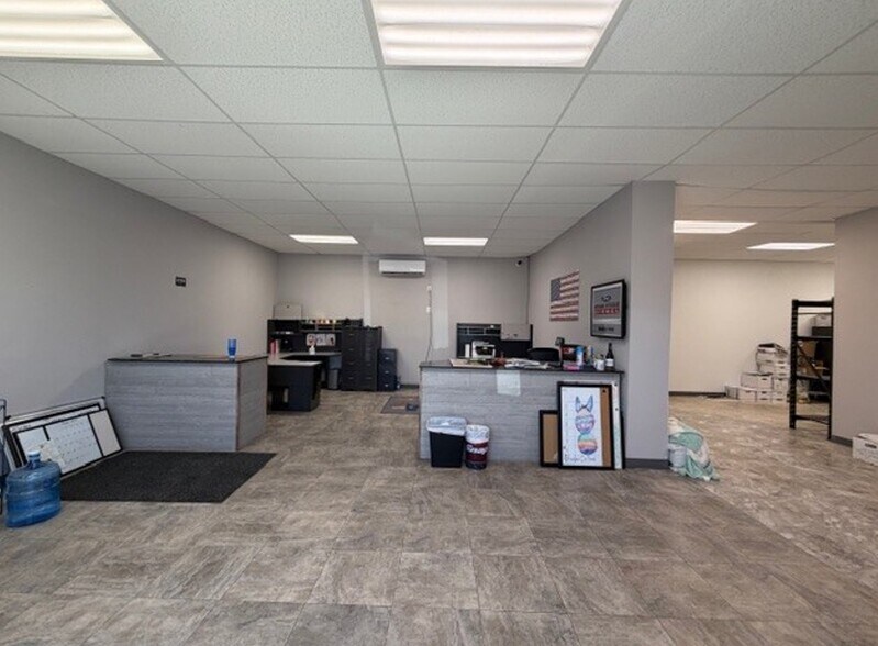 More Photos Of 420 Meadow Ave, Odessa Warehouse For Sale