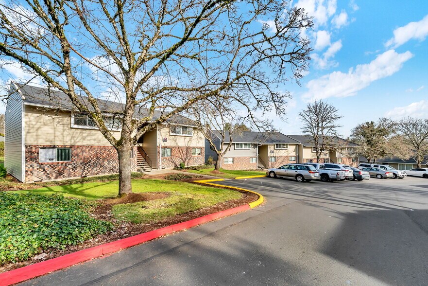More Photos Of 10200 SW Conestoga Dr, Beaverton Multifamily For Sale