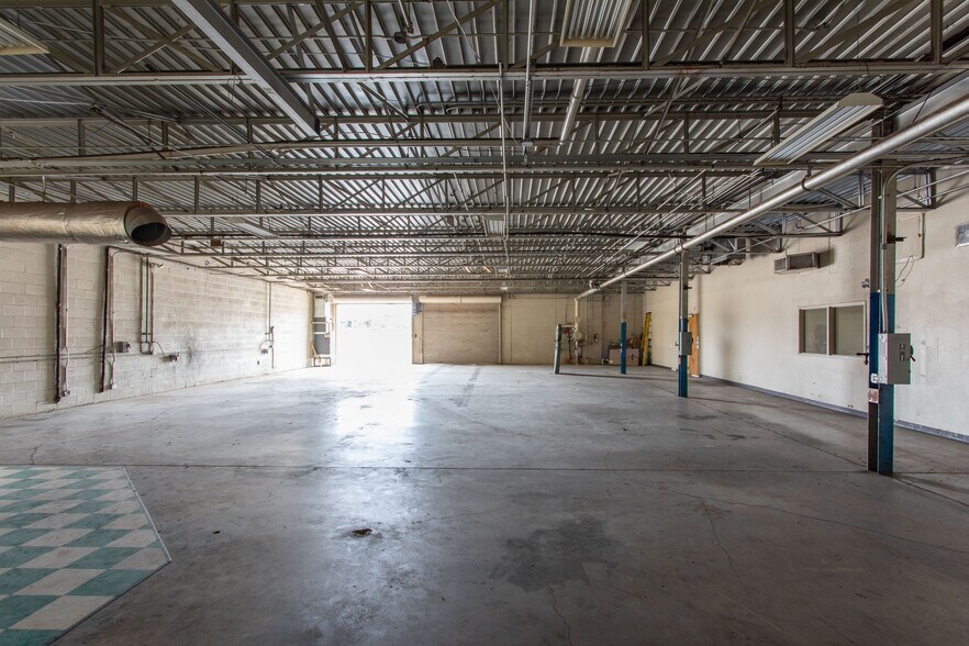 More Photos Of 2200 5th St, Wichita Falls Warehouse For Sale
