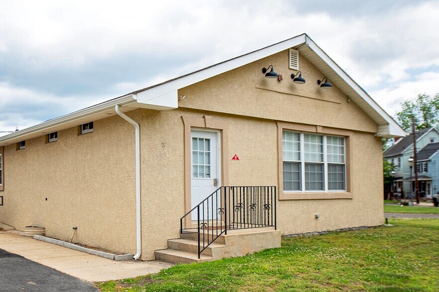More Photos Of 121 Main St, Vincentown Storefront Retail Office For Sale