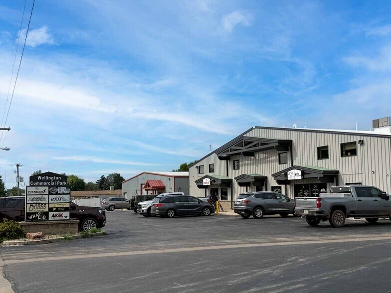More Photos Of 8017 S 1st St, Wellington Warehouse For Lease