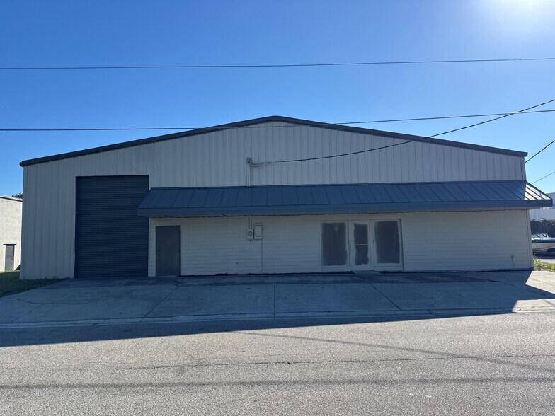 More Photos Of 70 W Illiana St, Orlando Manufacturing For Sale