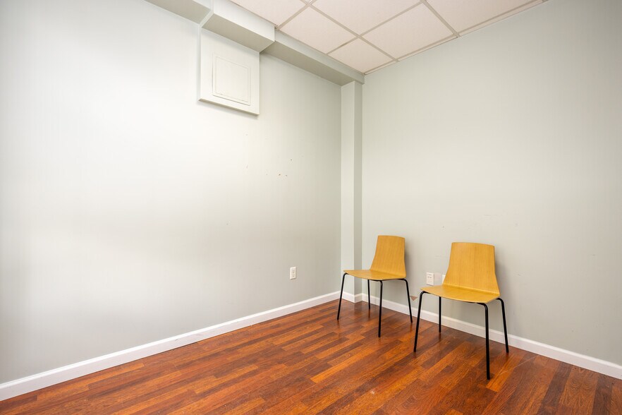 More Photos Of 516 NY-303, Orangeburg Medical For Lease