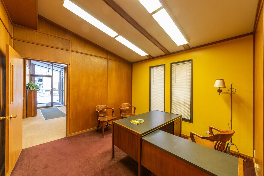 More Photos Of 605 Scott St, Wausau Office For Sale