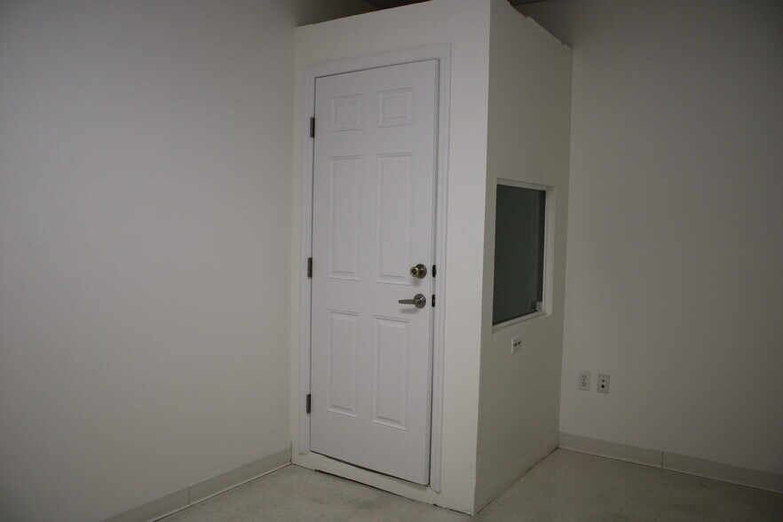 More Photos Of 3311-3345 Medical Hill Rd, Sebring Medical For Lease
