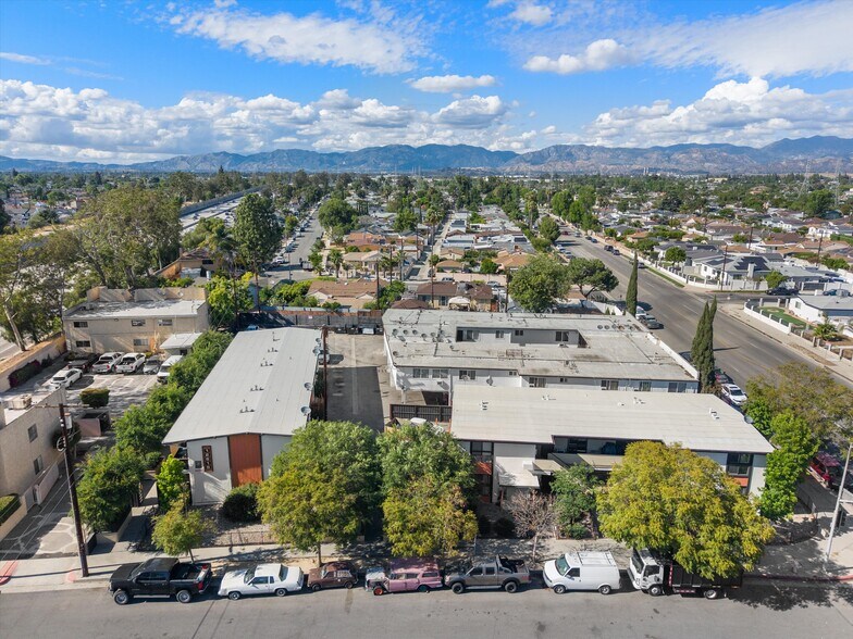 More Photos Of 7601 Whitsett Ave, North Hollywood Apartments For Sale