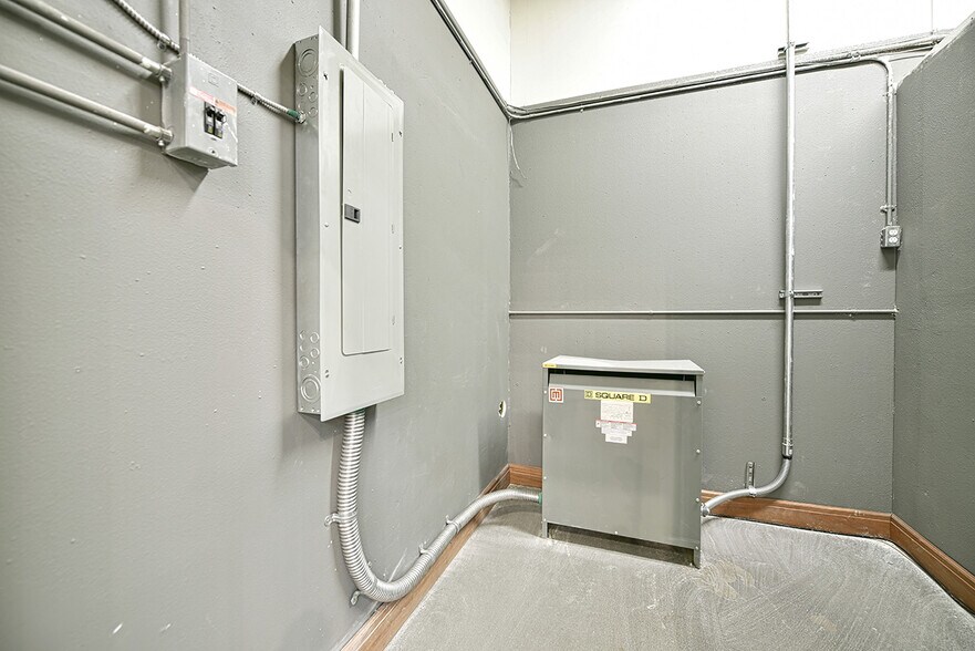 More Photos Of 1744 Forrest Way, Carson City Manufacturing For Sale