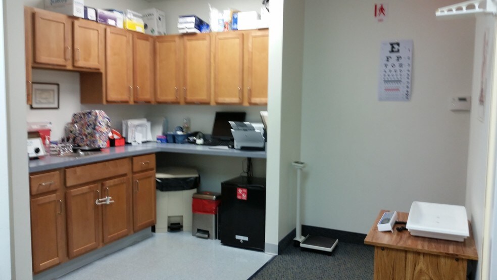 More Photos Of 3909 Darrow Rd, Stow Medical For Lease