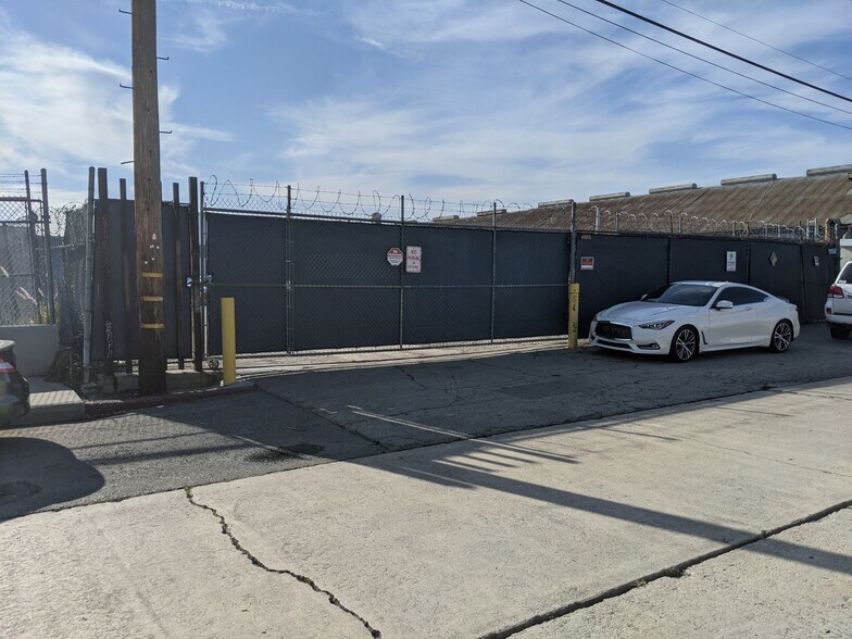 More Photos Of 5719 District Blvd, Vernon Land For Lease