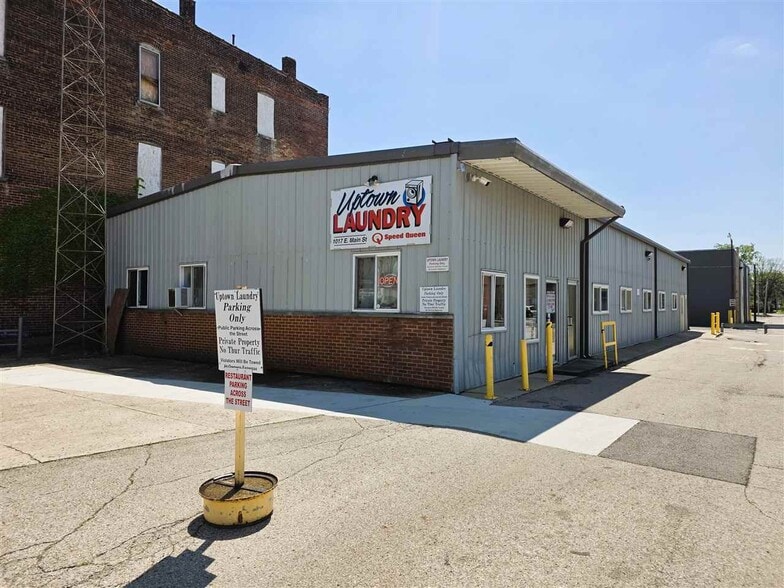 Primary Photo Of 1017 E Main St, Richmond General Retail For Sale