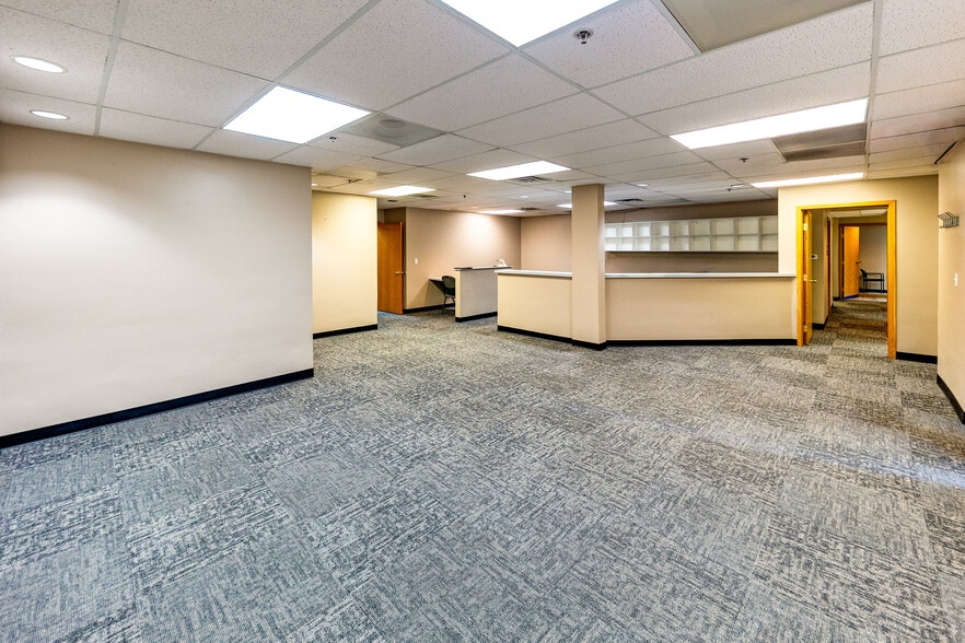More Photos Of 7515 W Yale Ave, Denver Medical For Lease