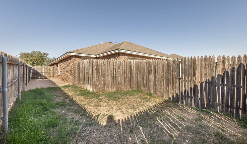 More Photos Of 602 N Belmont, Lubbock Apartments For Sale
