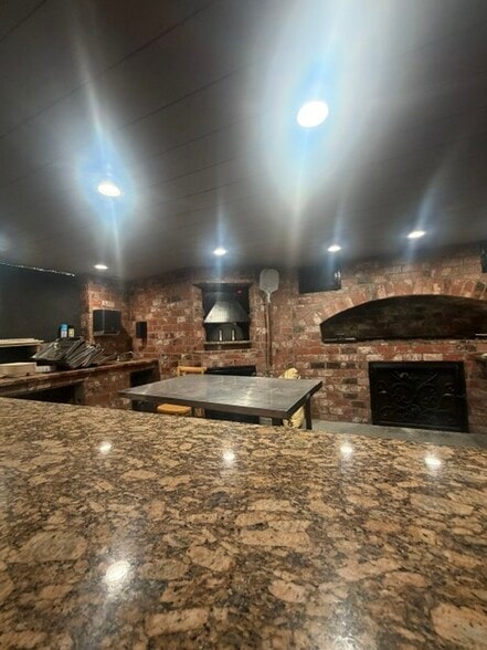 More Photos Of 6500 Foothill Blvd, Tujunga Restaurant For Sale