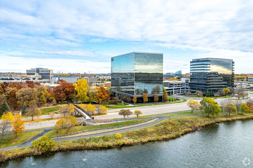 More Photos Of 8400 Normandale Lake Blvd, Bloomington Coworking Space