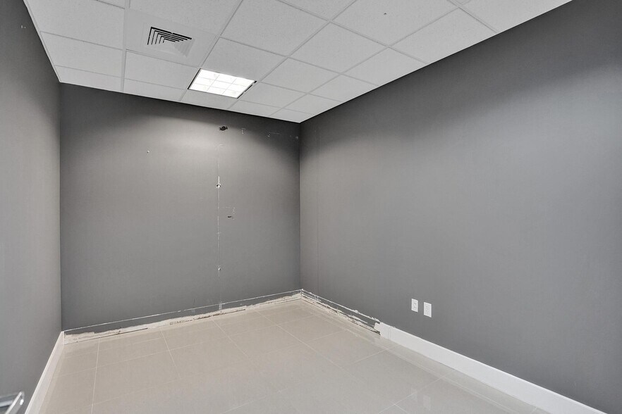 More Photos Of 15620 SW 29th St, Miramar Medical For Sale