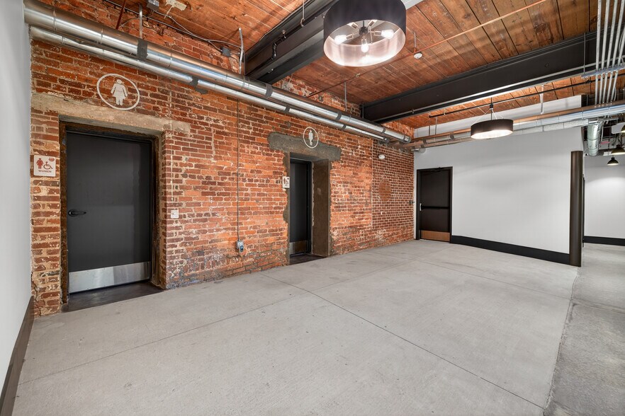 More Photos Of 200 Barrett St, Monroe Warehouse For Lease