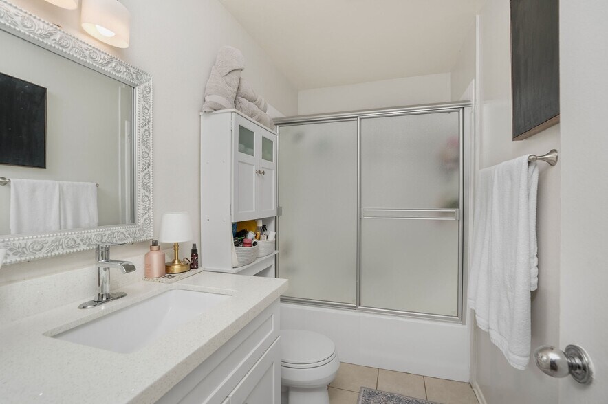 More Photos Of 712 Pacific St, Santa Monica Apartments For Sale