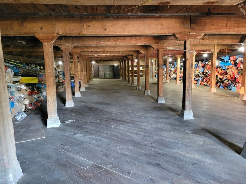 More Photos Of 501 N Mountain St, Cherryville Industrial For Sale