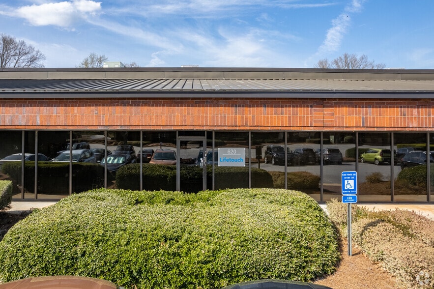 More Photos Of 5300 Oakbrook Pky, Norcross Unknown For Lease