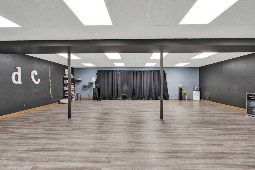 More Photos Of 3125 Main St, Stevens Point Office For Sale