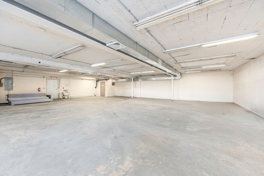 More Photos Of 342 Lexington Ave, Mount Kisco Light Distribution For Lease