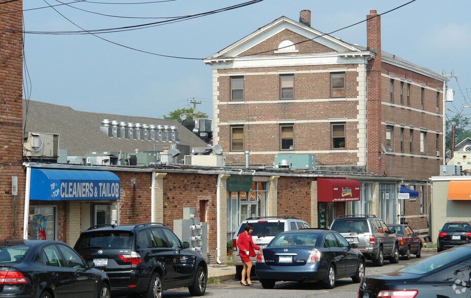 More Photos Of 46 Gerard St, Huntington Storefront For Sale